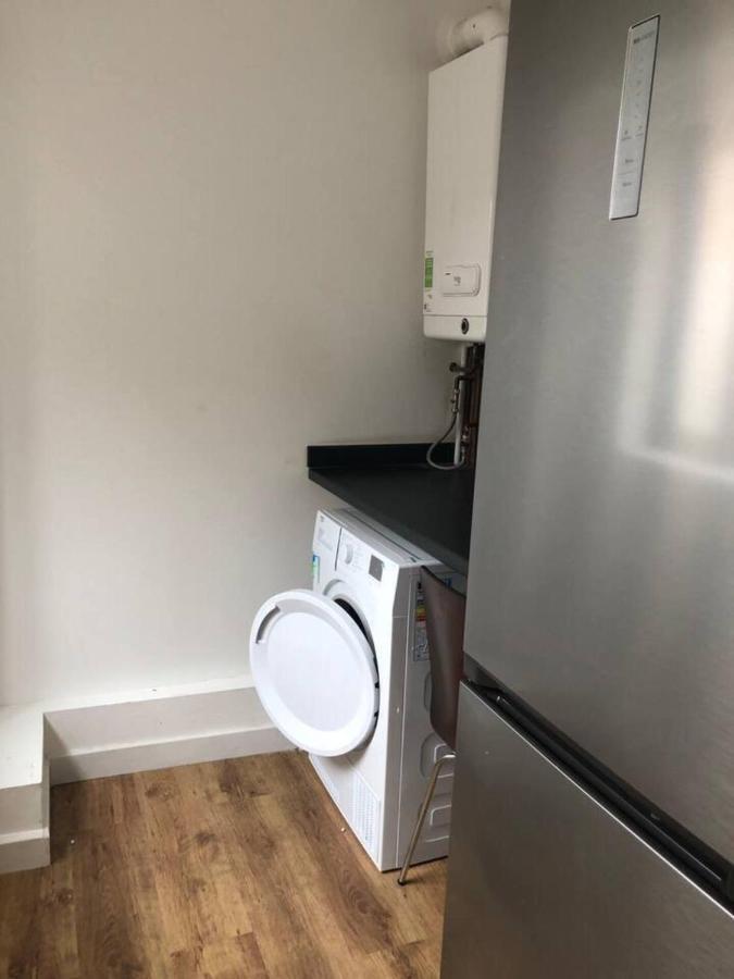 Lovely 4-Bed House In Anfield All En-Suite Ліверпуль Екстер'єр фото