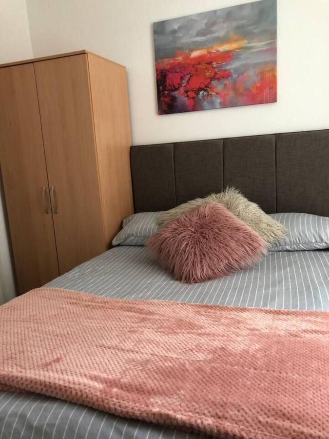 Lovely 4-Bed House In Anfield All En-Suite Ліверпуль Екстер'єр фото