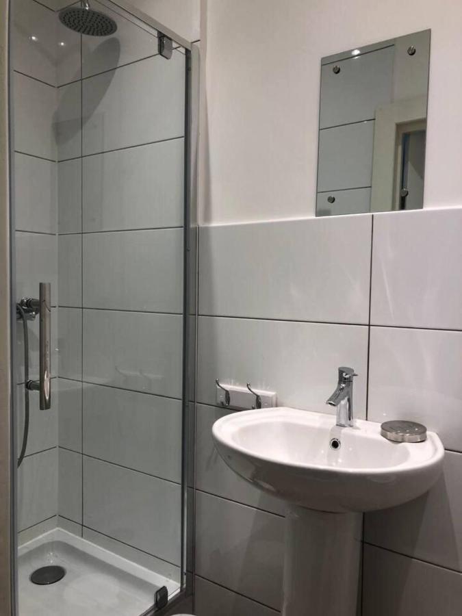 Lovely 4-Bed House In Anfield All En-Suite Ліверпуль Екстер'єр фото