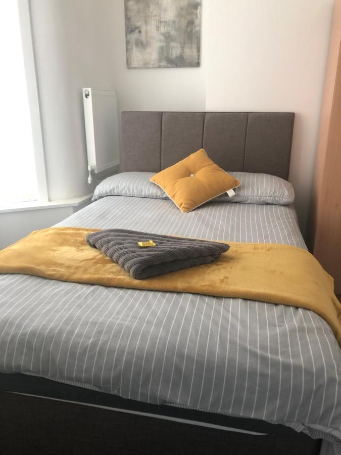 Lovely 4-Bed House In Anfield All En-Suite Ліверпуль Екстер'єр фото